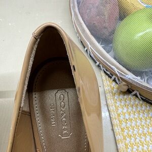 Coach Women's Beige Patent Leather Loafers Coach pumps